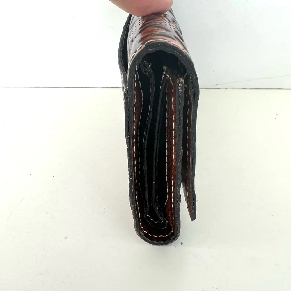 PATRICIA NASH Terresa Leaves Pattern Brown Tan Tooled Leather Wallet NWOT